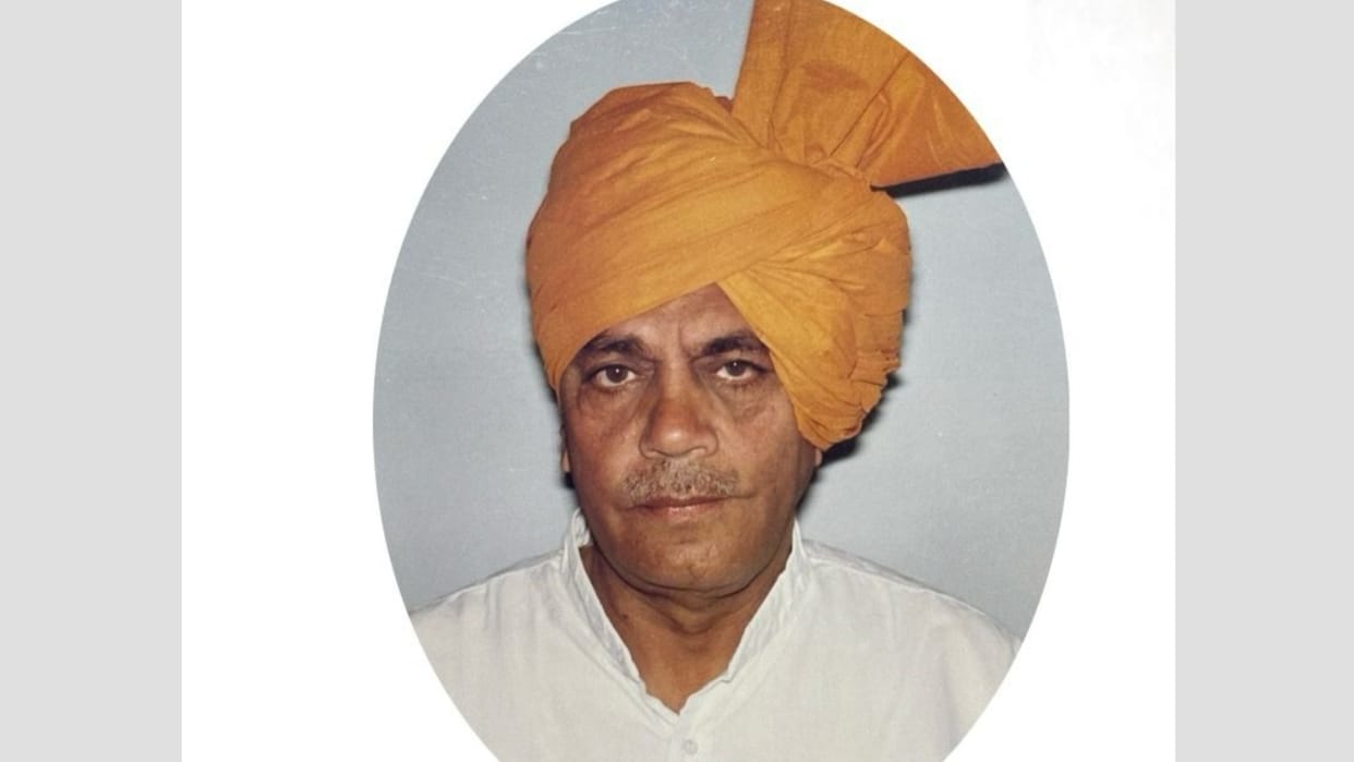 Haryana: Daughters shouldered the funeral pyre of former minister Kanwal Singh