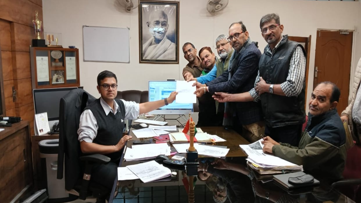 Dausa News Demand to provide sixth salary to teachers who complete probation period