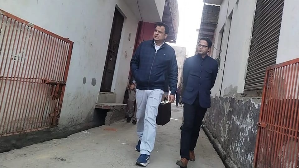 GST SIB team surveyed Pan Masala firm of Sadabad
