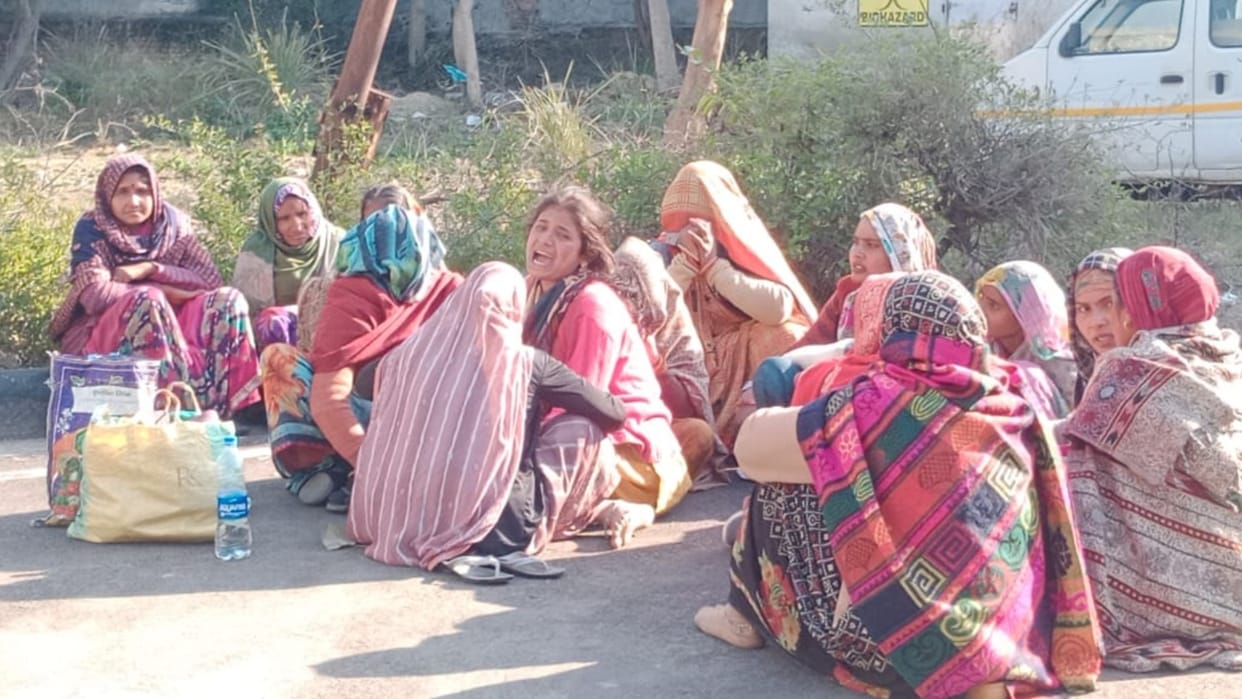 Jhajjar: Two laborers died after being buried under the wall