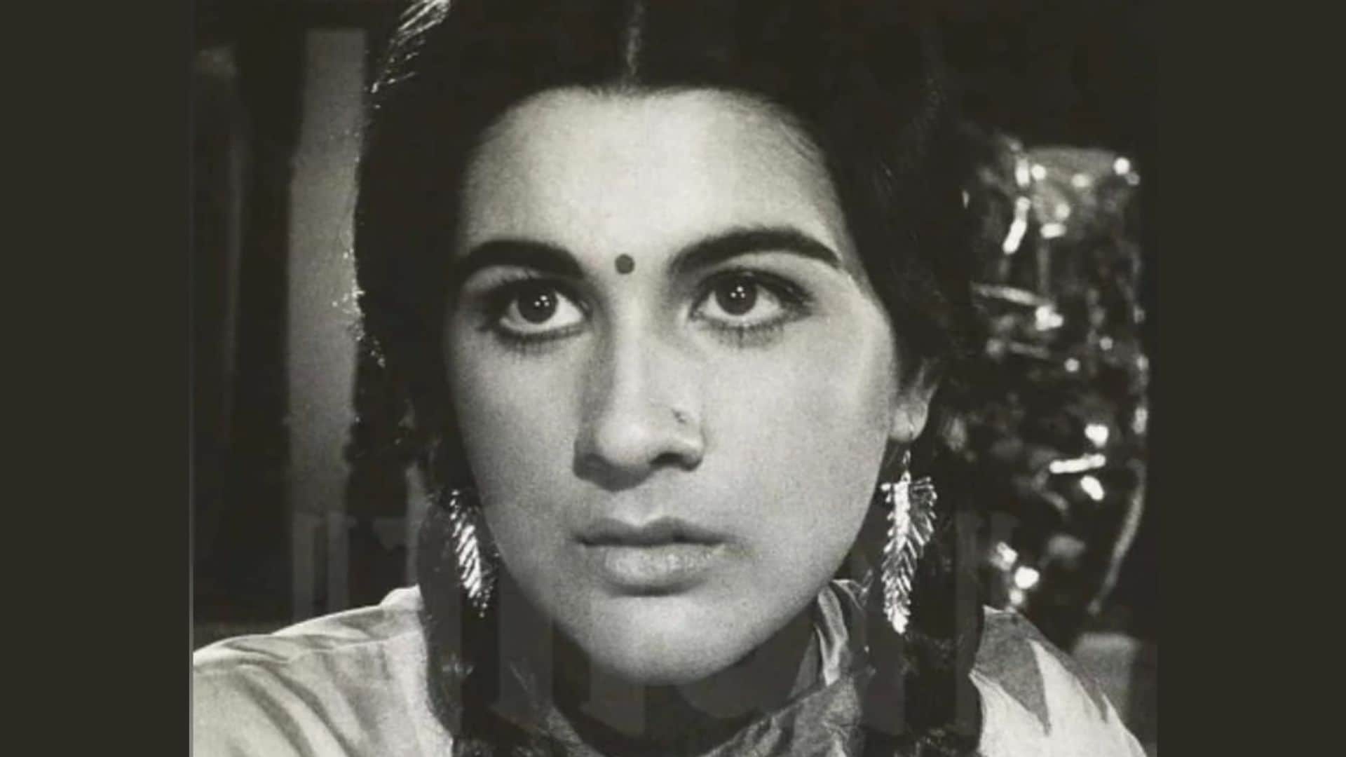 Amrita Singh birthday interesting anecdotes untold stories betaab sunny deol Dharmendra Sanjay dutt