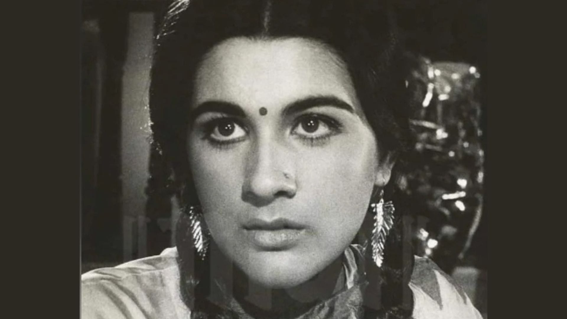 Amrita Singh birthday interesting anecdotes untold stories betaab sunny deol Dharmendra Sanjay dutt
