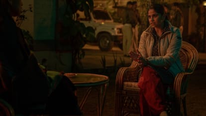 Bhakshak Movie Review in Hindi by Pankaj Shukla Pulkit Bhumi Pednekar Aditya Srivastava Sanjay Mishra Shahruk