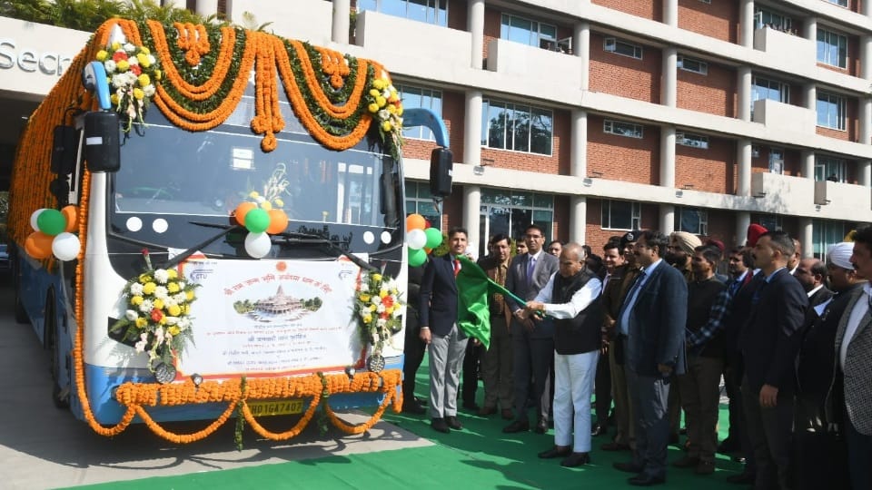 Direct bus started from Chandigarh to Ayodhya to visit Ramlala