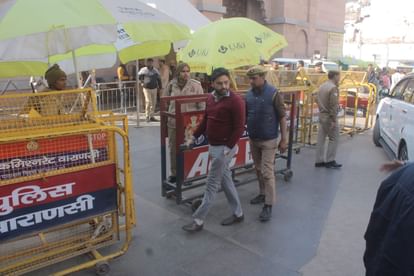 Gyanvapi news Police alert in Varanasi on jume ki namaz tight security at Gyanvapi aur kashi vishwanath temple