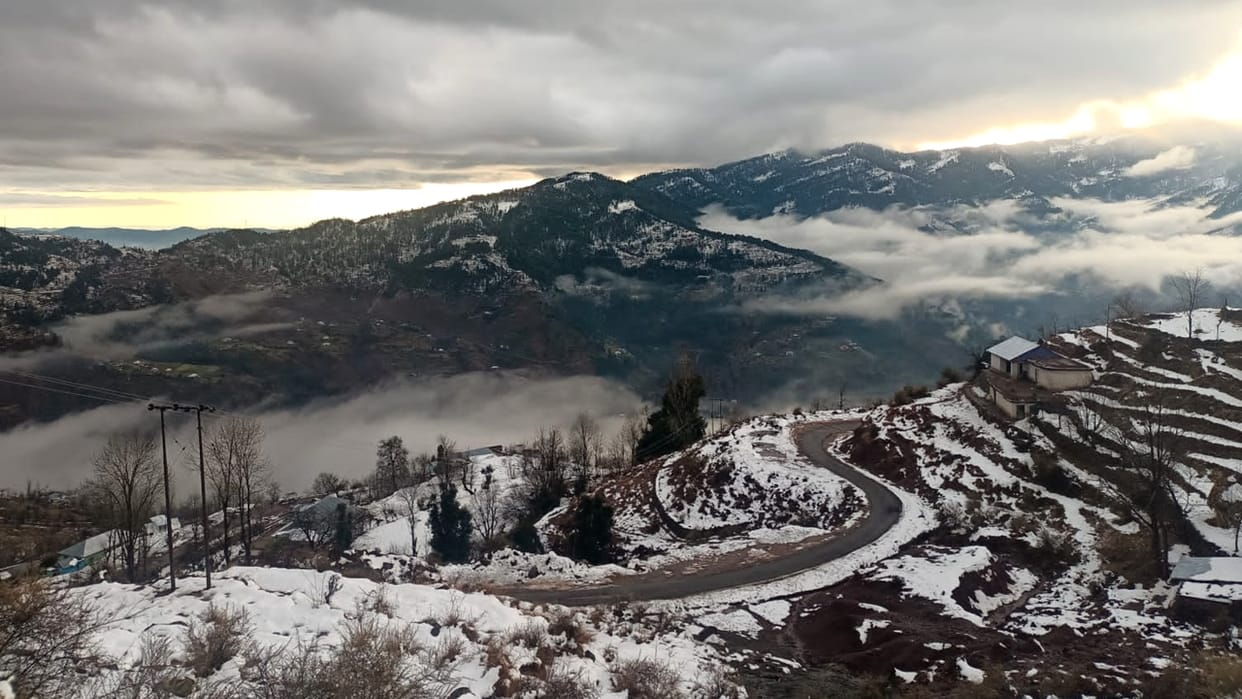 Jammu: Last night was coldest in February for second time after ten years chances of rain and snowfall from 18