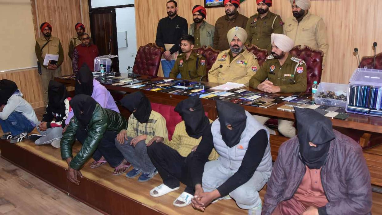 Ludhiana police arrested 12 accused of loot