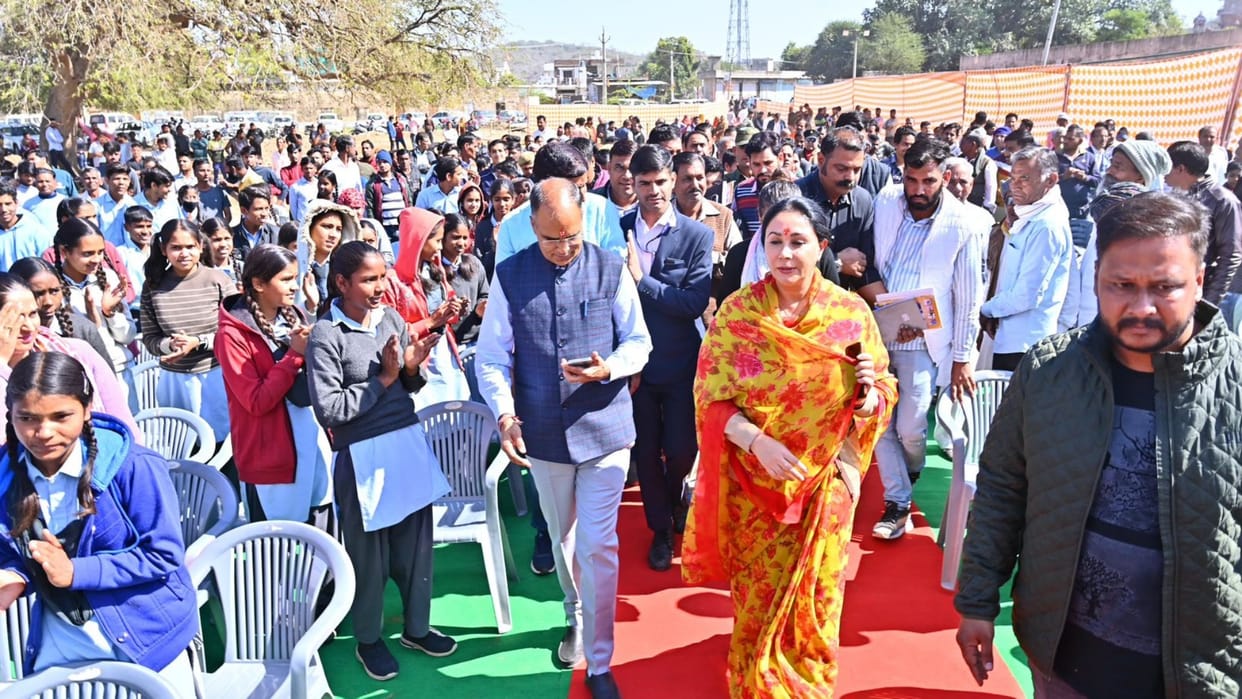 Diya Kumari Foundation stone of three high reservoirs costing Rs 18 crore in Vidyadhar Nagar