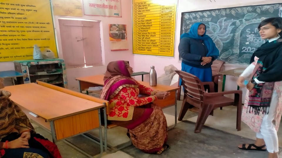 Terahnvi bhoj at school