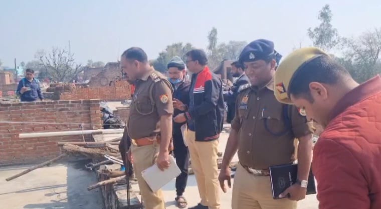 Kannauj Crime, Opened fire on wife then husband shot himself, police sent body for postmortem