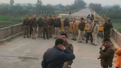 किसान आंदोलन: प्रदर्शन को लेकर हरियाणा में अलर्ट, सात जिलों में इंटरनेट बंद; पैरामिलिट्री फोर्स तैनात Haryana: Police issued traffic advisory, travel towards Punjab only in urgent circumstances
