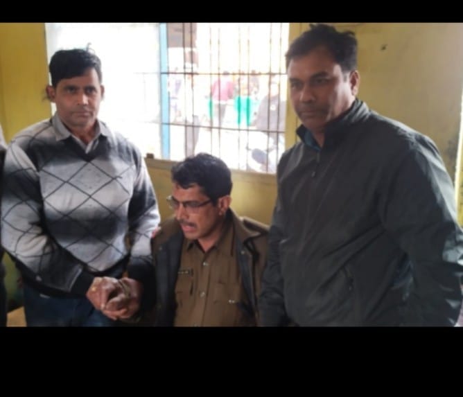 MP News: Trap action by Lokayukta Police, Bhopal, SI caught taking bribe of Rs 10 thousand