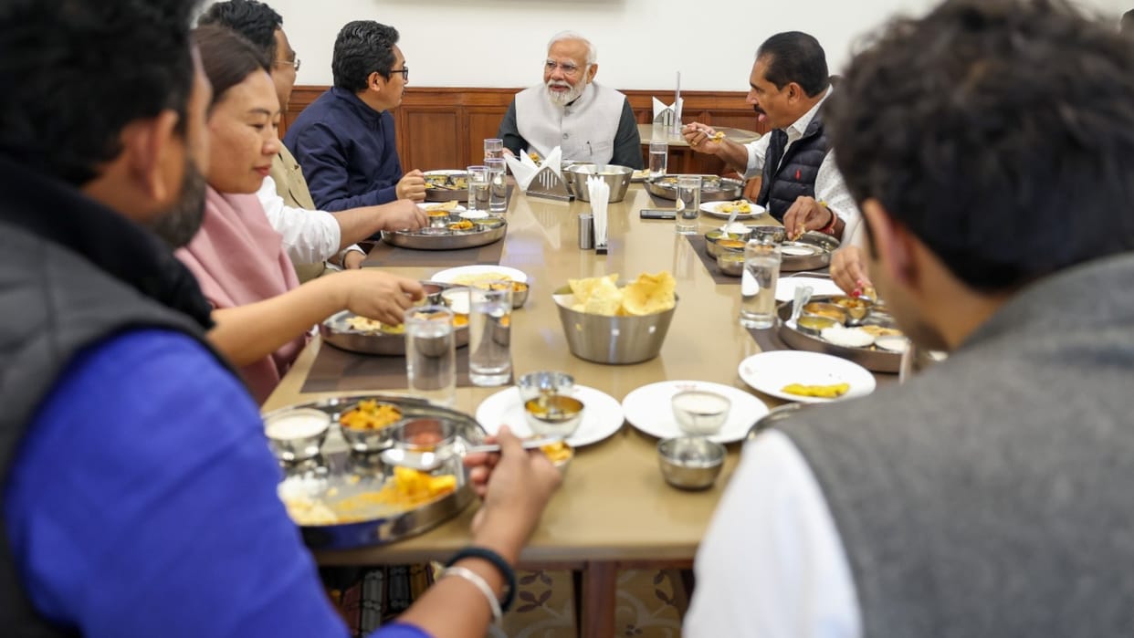 budget session pm modi had lunch with mps of different parties in parliament canteen