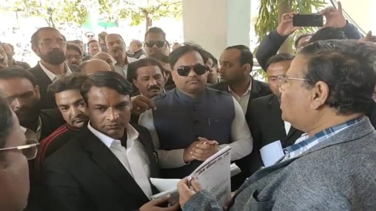 Damoh News Employment assistant assaulted lawyer for asking for information under RTI