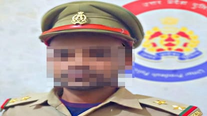 Hathras News: पुलिस की वर्दी में फेसबुक पर फोटो लगाना पड़ा भारी, आरोपी युवक गिरफ्तार कर भेजा जेल Hathras police arrested a young man for posting a photo on Facebook in police uniform
