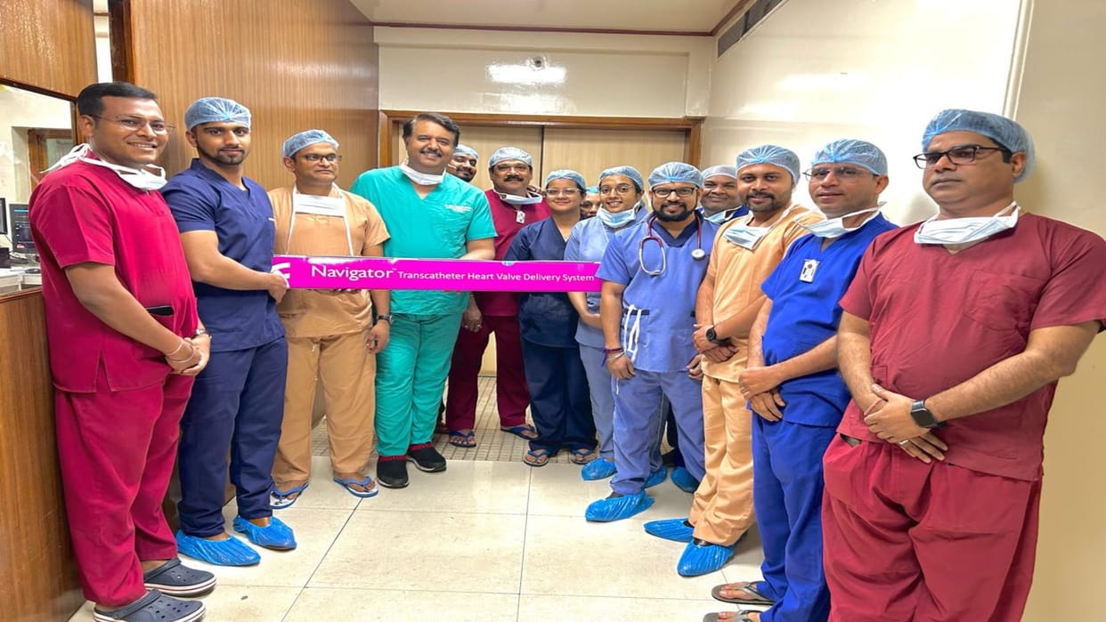 Raipur News: Doctors of Ambedkar Hospital did wonders, saved life 70 year old female patient