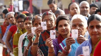 Sambhal Lok Sabha seat: आधी आबादी रहेगी गेम चेंजर, महिलाओं का इस सीट पर बराबर दखल, नजर अंदाज करना पड़ेगा भारी Sambhal Lok Sabha seat: Half the population will be game changer, women will have equal influence on this seat