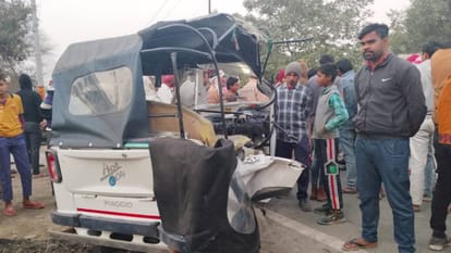 Mathura: सवारियों से भरी टेंपो और पिकअप में आमने-सामने की भिड़ंत, एक की मौत; आधा दर्जन सवारियां घायल One person died and half dozen passengers injured in head-on collision between tempo and pickup in Mathura