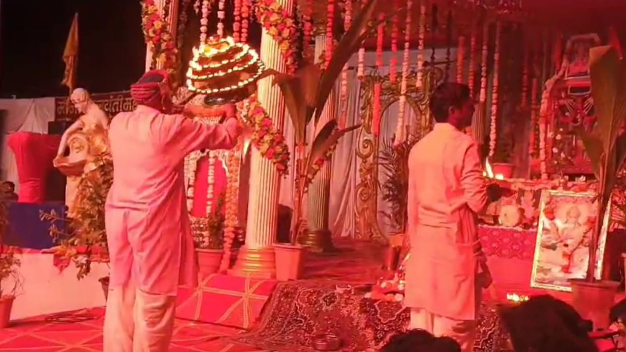 Maha Aarti of Mother Narmada performed with 108 lamps