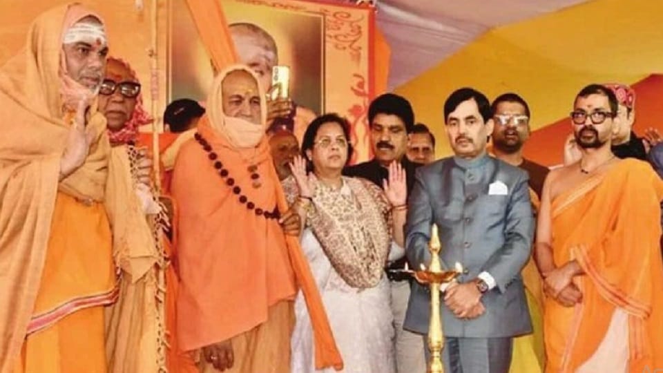 Shahnawaz said give around 400 seats, Modi government will ban cow slaughter