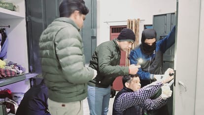 Amroha Double Murder: CCTV reveals the secret of father-daughter murder, son kills servant