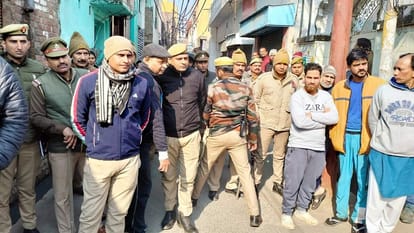 Amroha Double Murder: CCTV reveals the secret of father-daughter murder, son kills servant