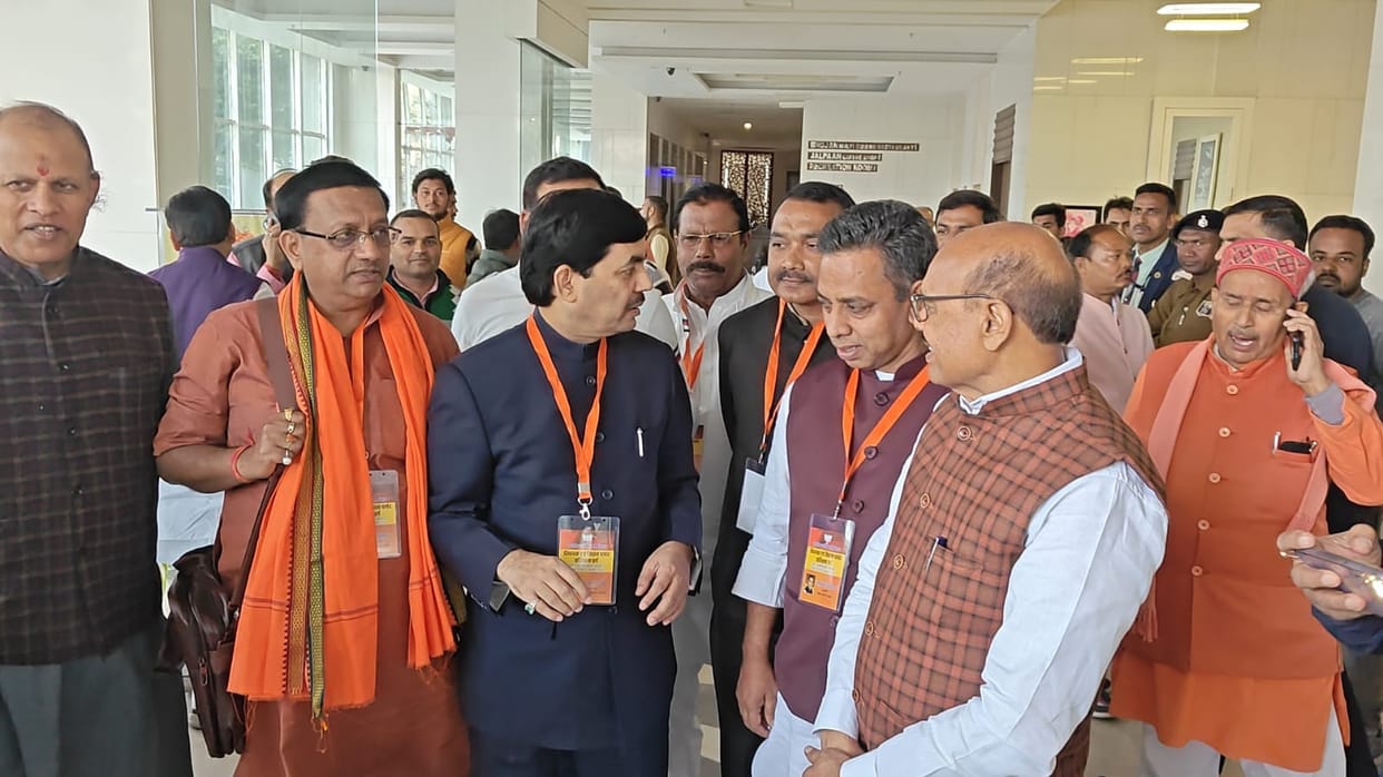 Bihar News: BJP MLAs banned from going out of hotel; Floor test in assembly, politics of Bihar