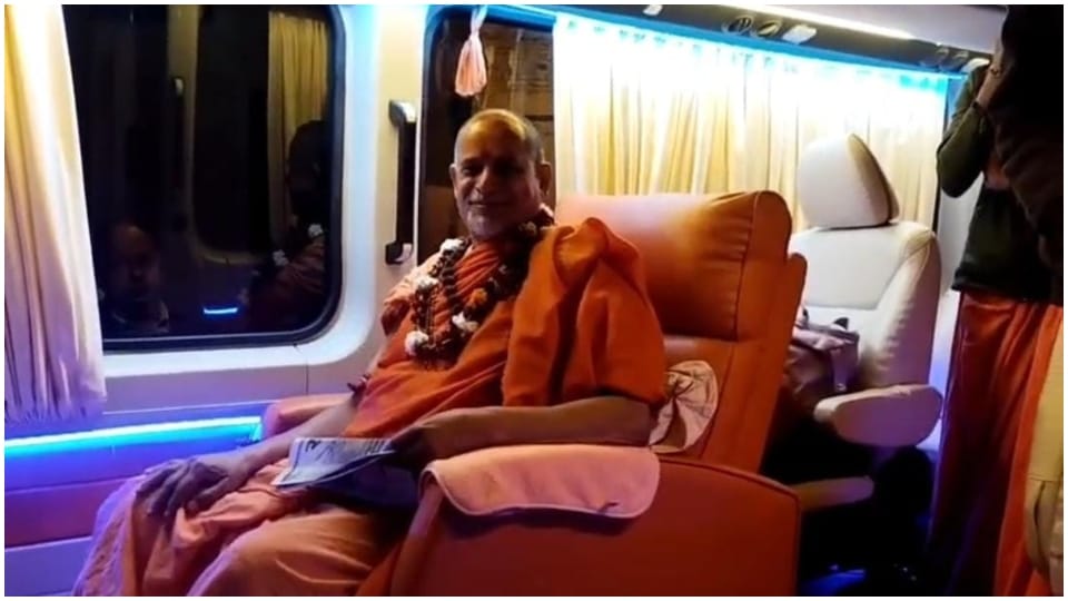 Jagadguru Shankaracharya Swami Sadanand Saraswati Maharaj says Section 30 removed from Constitution