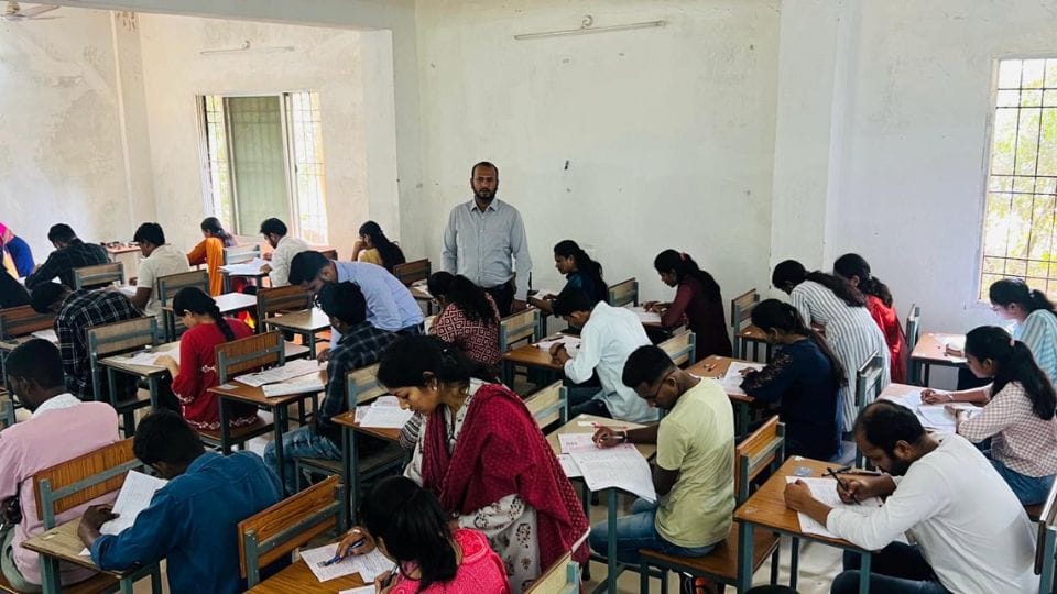921 candidates did not appear in CGPSC Exam