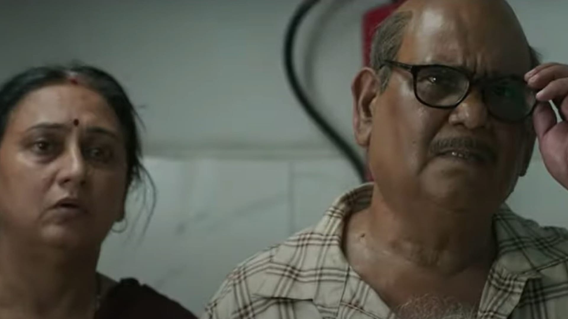 satish kaushik film Kaagaz 2 story related to Sitapur UP about his upsc topper daughter starring anupam kher
