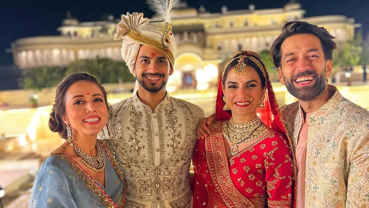Kashmira Irani Wedding Govinda niece Kashmira tie knot with Akshat Saxena Nakuul Mehta Shares couple photos