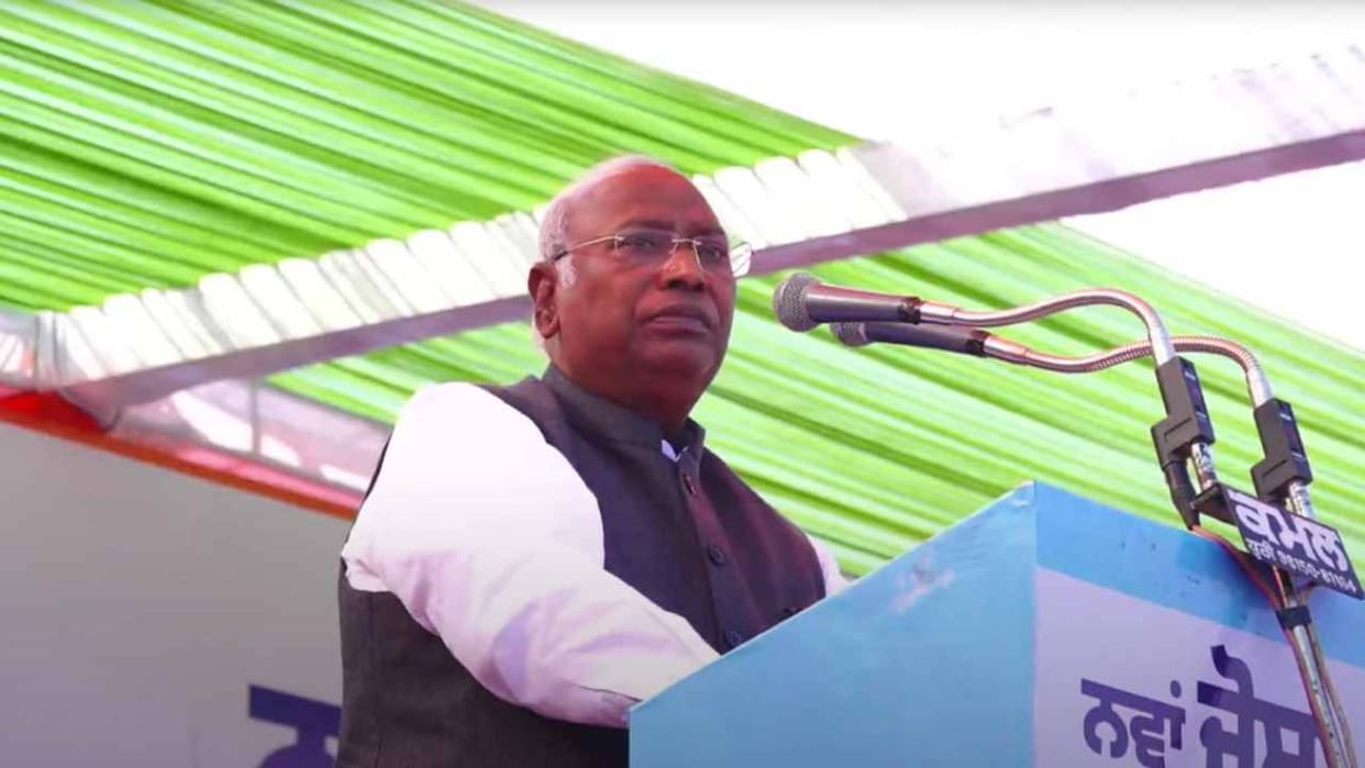 Mallikarjun Kharge rally and Punjab Congress first workers convention news update in Hindi