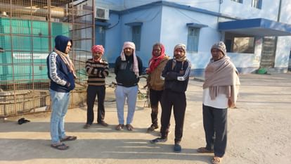 Bihar News: खुले नाले में गिरा अधेड़ व्यक्ति, दो घंटे तक पड़े रहने से मौत; दुकान बंद कर लौट रहा था घर Nalanda: Middle-aged man fell into open drain, died after lying there for two hours