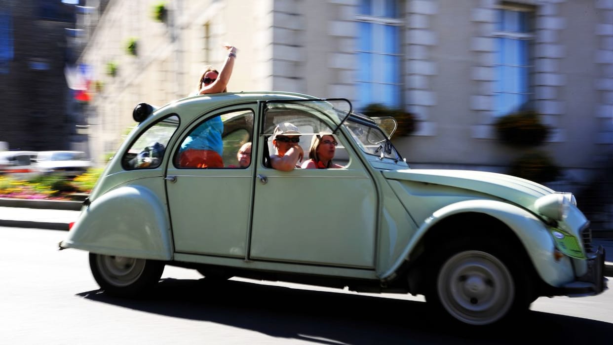 These four great features were available only in old luxury cars, now they have become common, know details