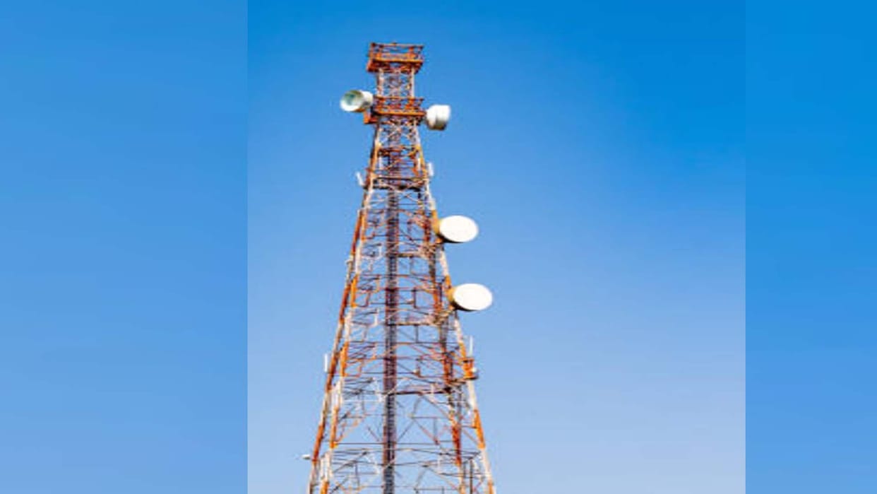 Thieves stole 60 meter high mobile tower in Hardoi