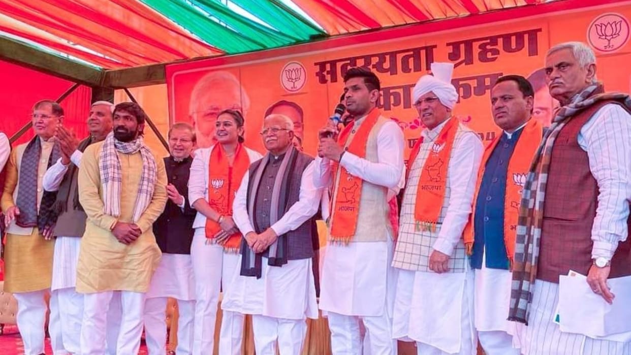 Haryana: International players Sweety and Deepak join BJP