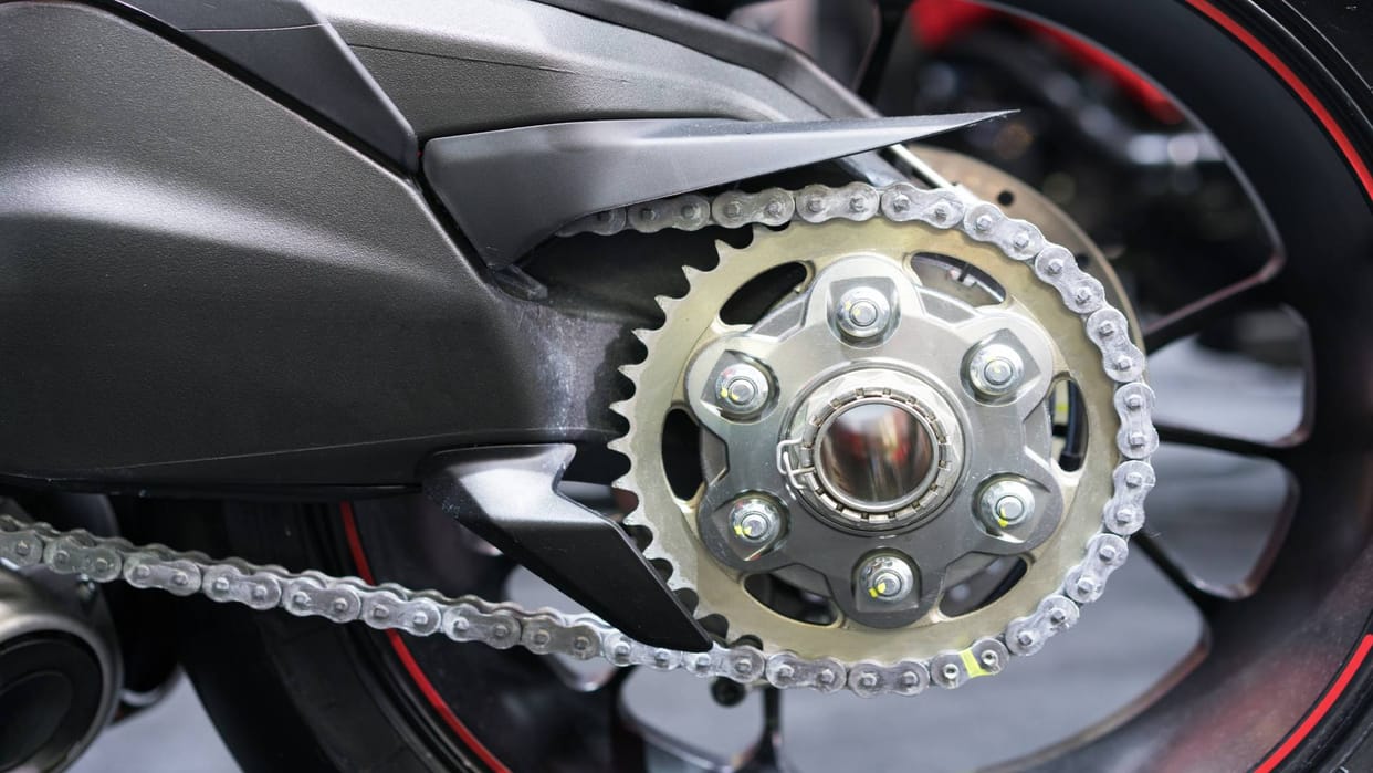 Bike Tips: How to Clean Bike Chain follow these steps