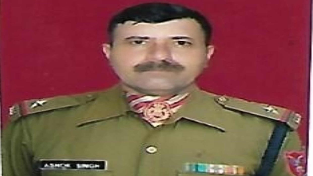 SSB jawan committed suicide by hanging himself from the fan,