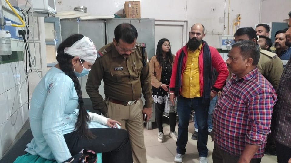 Uttarakhand News: A youth attacked a girl student who was going for tuition in kashipur