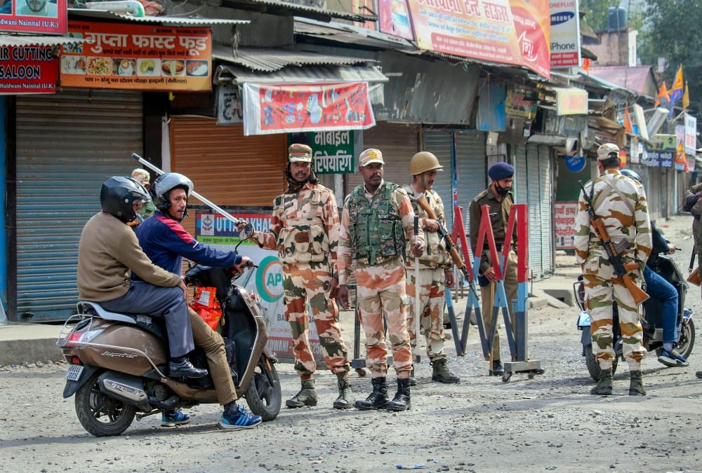 Haldwani Violence Paramilitary force deployed in Banbhoolpura, police checking  five thousand numbers details