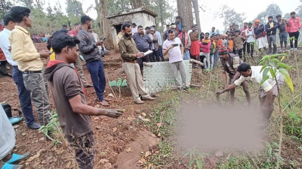 Murdered her ex husband along with her husband and father in law in Kabirdham
