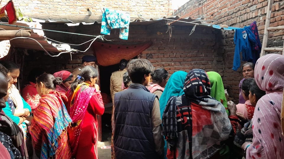 Uttarakhand News: body of woman found hanging from fan in rudrapur