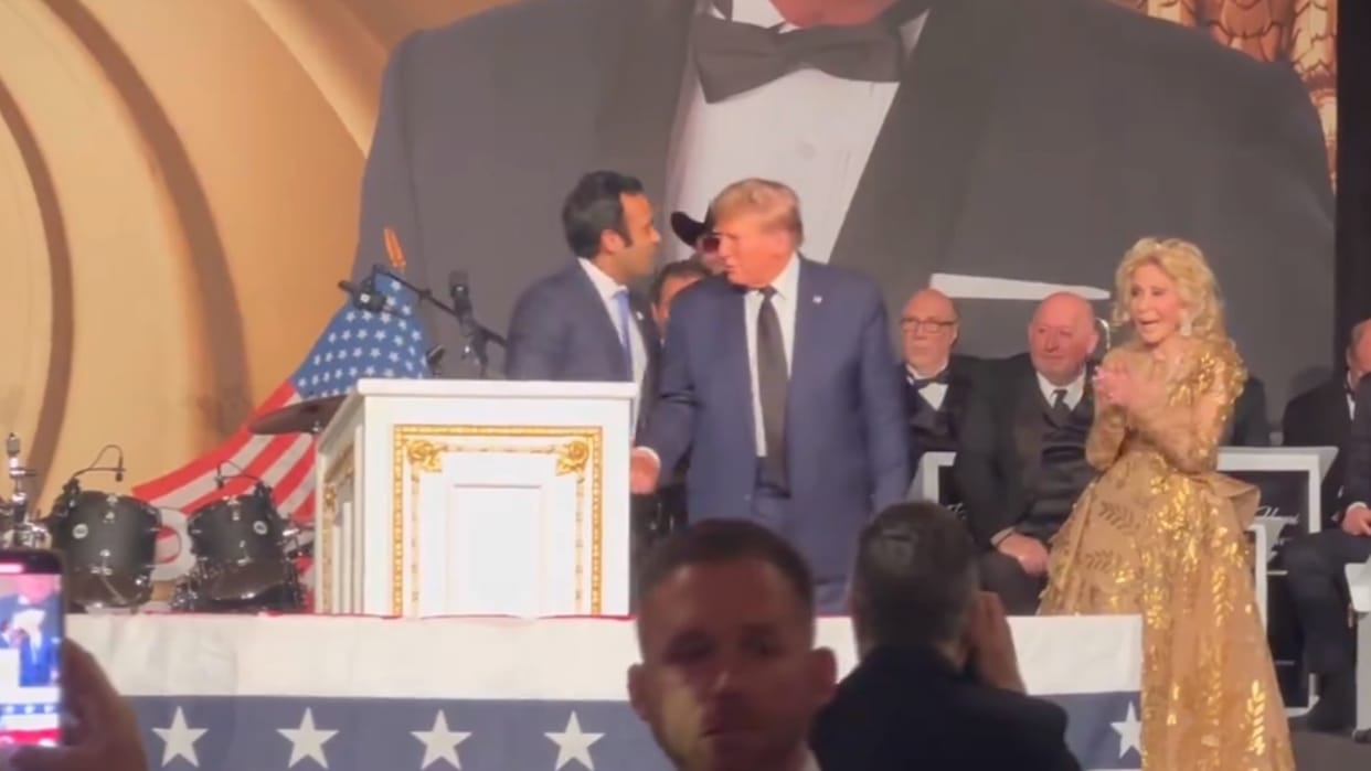 As Donald Trump and Vivek Ramaswamy came together in Mar-A-Lago trend in internet