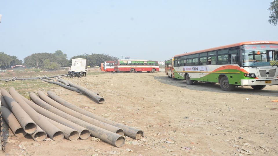 Condition of roadways bus stands of Aligarh