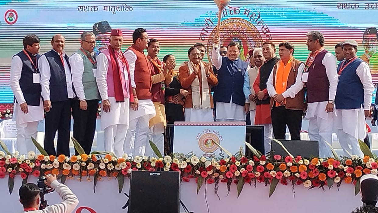 Cm Pushkar Singh Dhami Road show in Haridwar Uttarakhand News in hindi