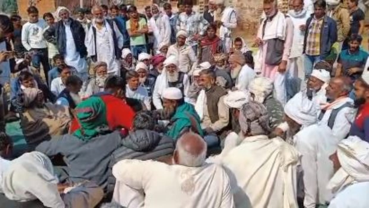 Bharatpur Mahapanchayat of 12 villages held in Mewat against online fraud and cow smuggling