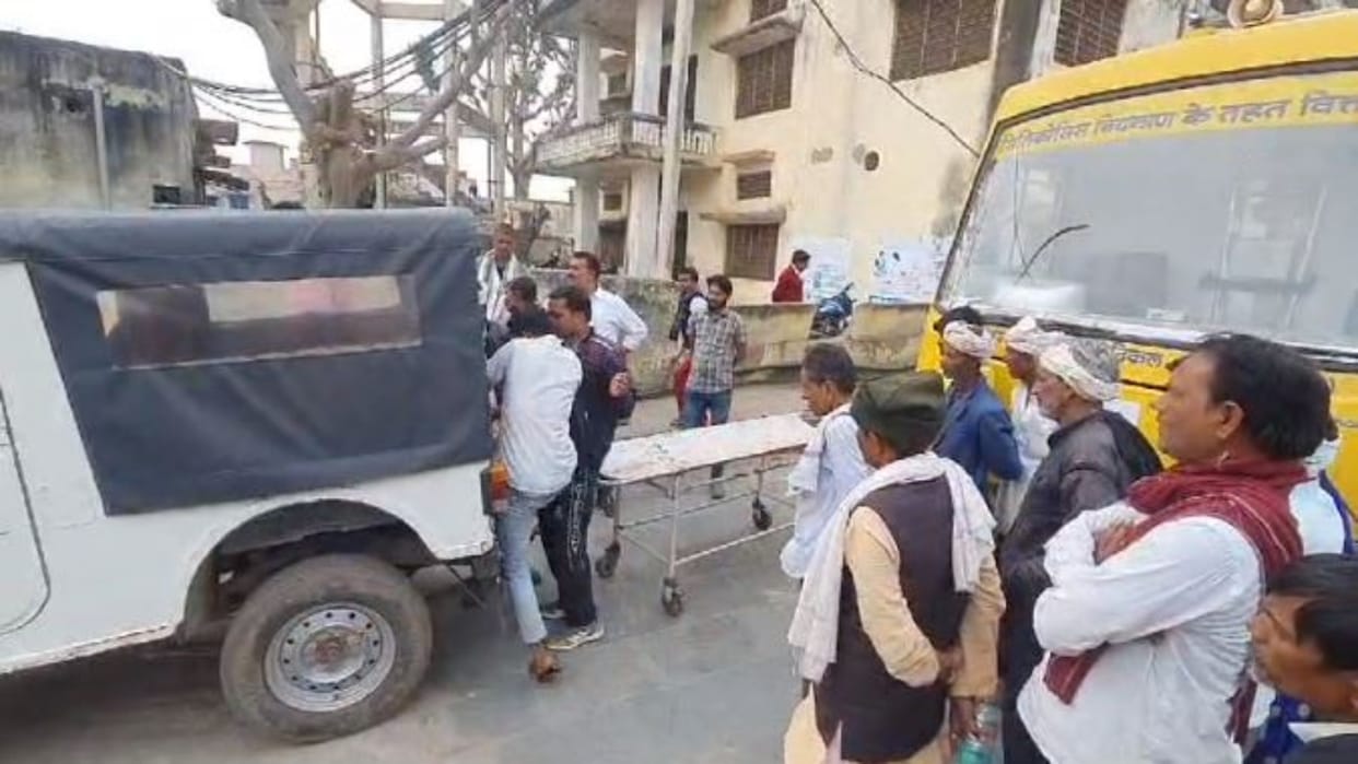 Karauli Uncontrolled tempo overturned on Kota-Chhabar mode one youth died two people injured