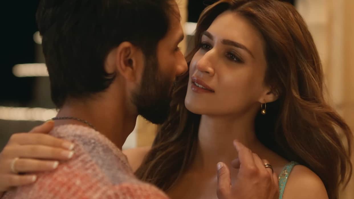 Teri baaton mein Aisa uljha Jiya Box Office Collection day 4 Shahid Kapoor Film Fails in Monday test