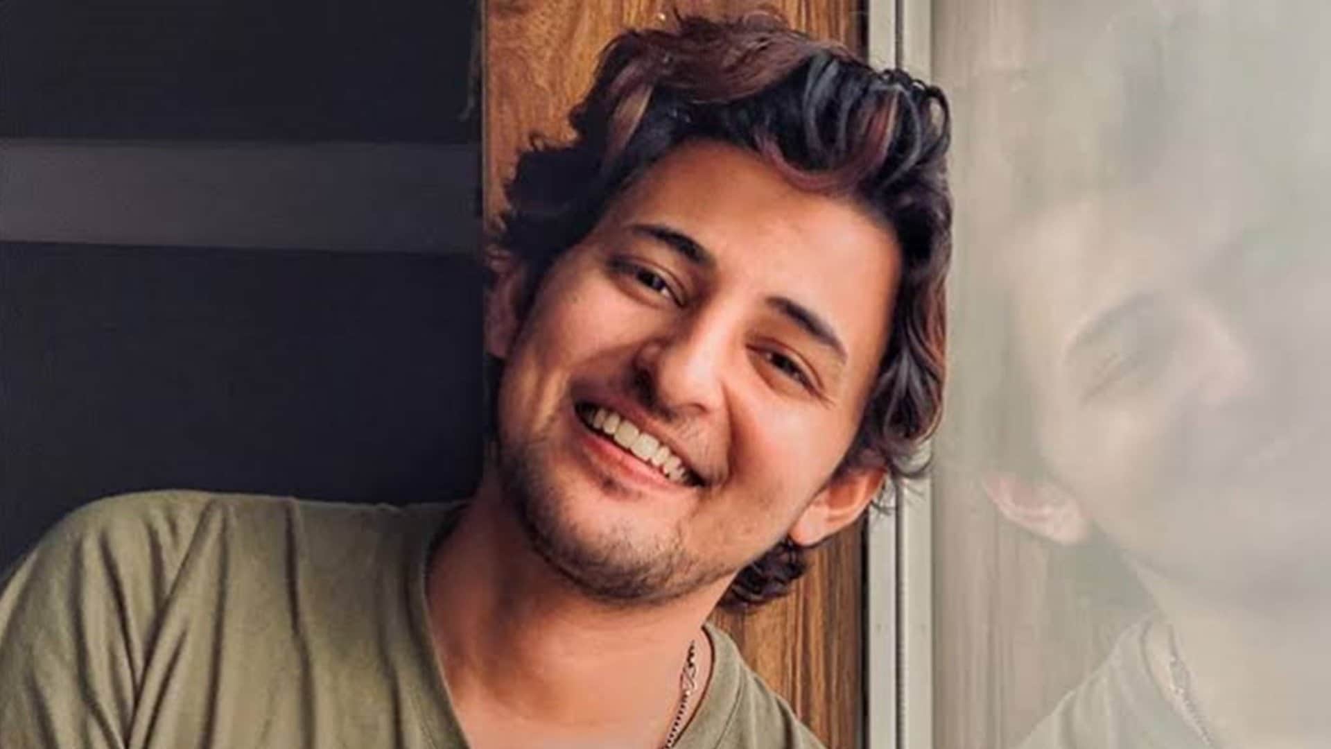 Singer Darshan Raval says he will not perform in live shows of colleges fest due to security lapse sometimes
