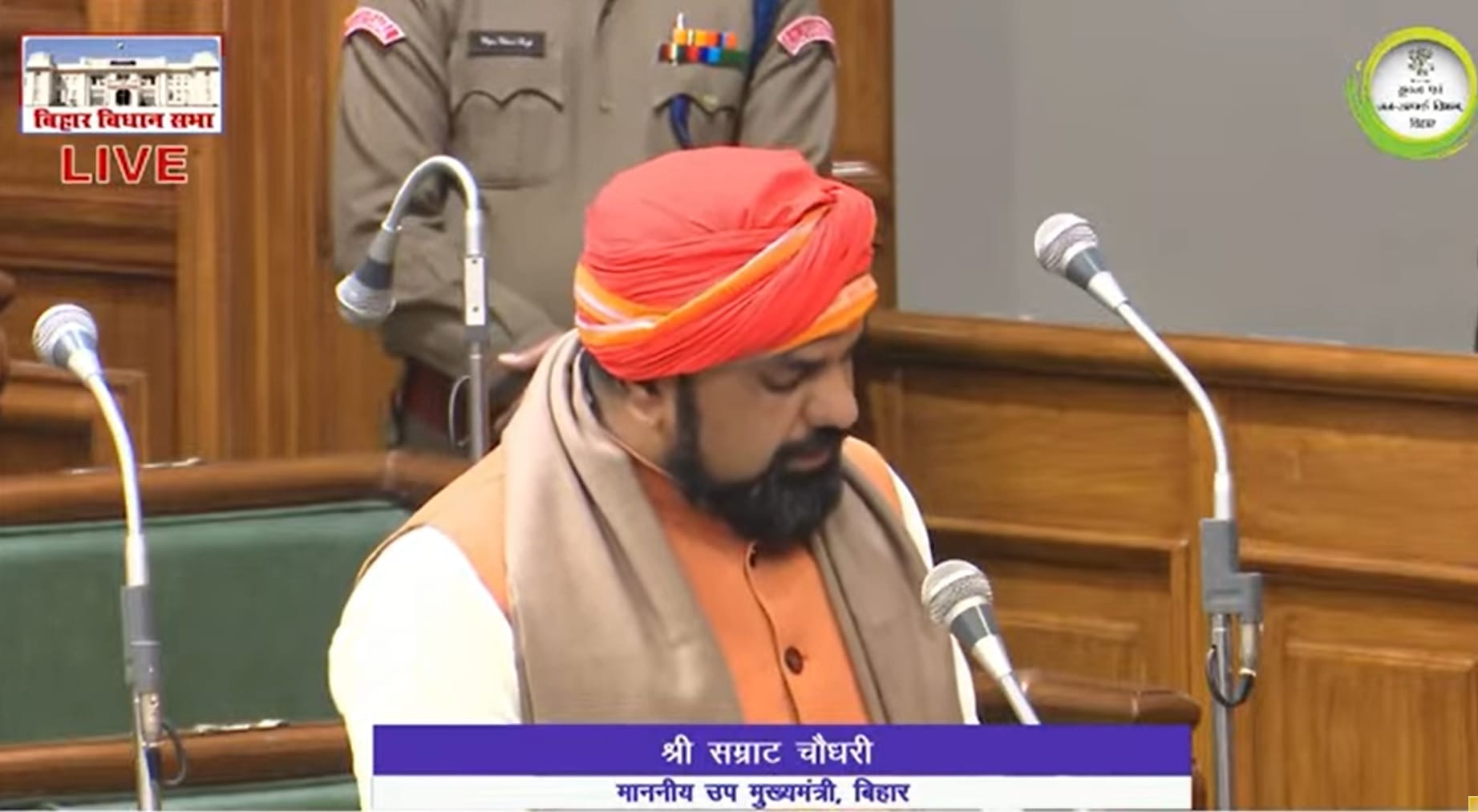बिहार विधानसभा में बजट पेश करते राज्य के वित्त मंत्री सम्राट चौधरी।